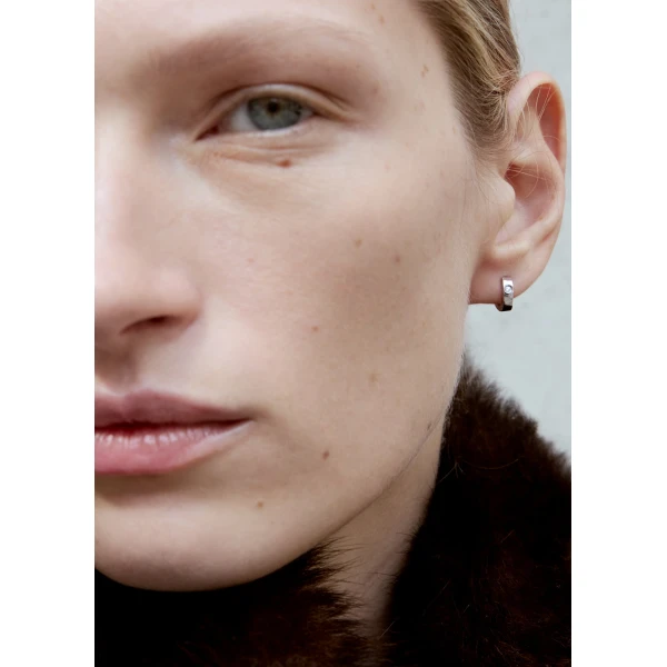 Bezel diamond hoops 18kt in White gold - Image 3