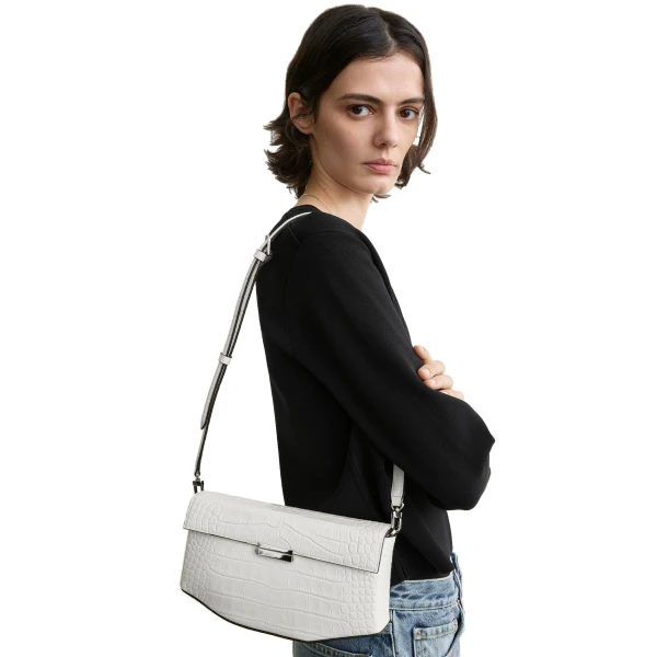 Clip croco-embossed clutch in Off-white - Image 2