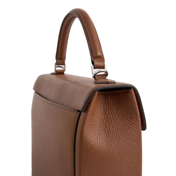 Clip grained-leather top handle in Sienna - Image 6