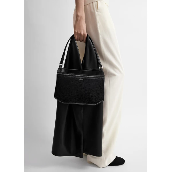 Clip palmellato-patent shoulder in Black - Image 3