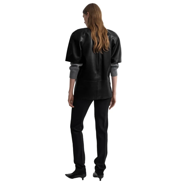 Toteme Cocoon leather top in Black, view 4