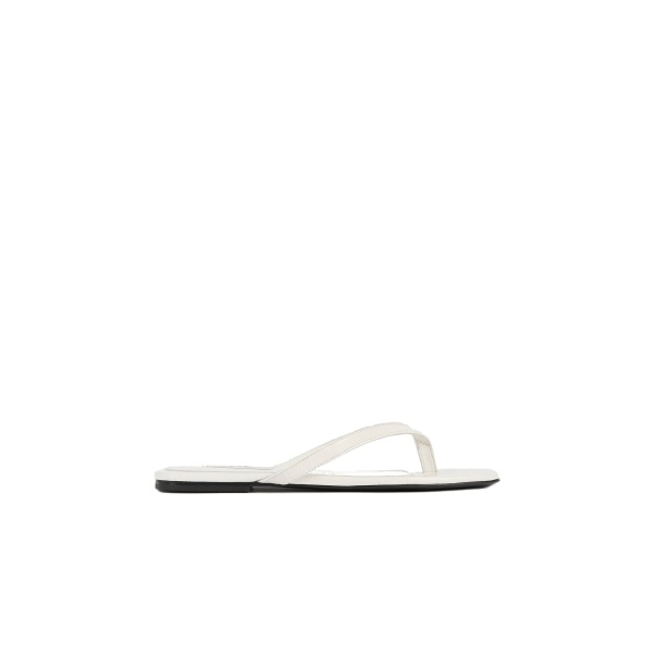 Toteme Croco-embossed flip flops in Off-white