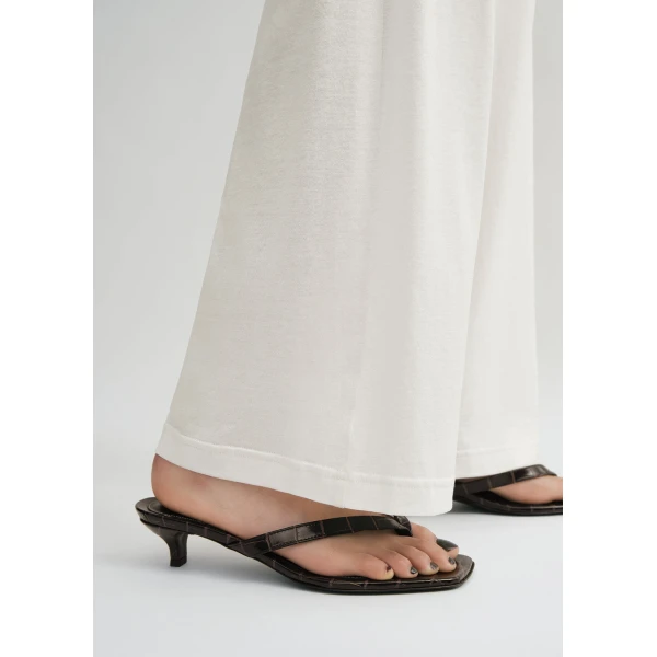 Croco-embossed heeled flip flops in Dark brown - Image 3