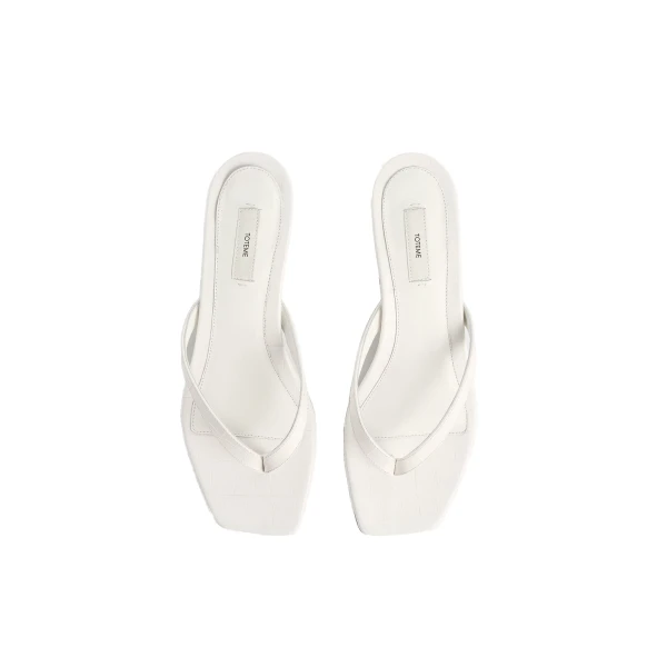 Croco-embossed heeled flip flops in Off-white - Image 4