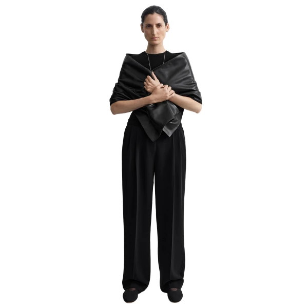 Toteme Double-pleat cady trousers in Black, view 2