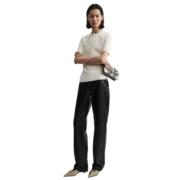 Toteme Easy leather trousers in Black, view 2