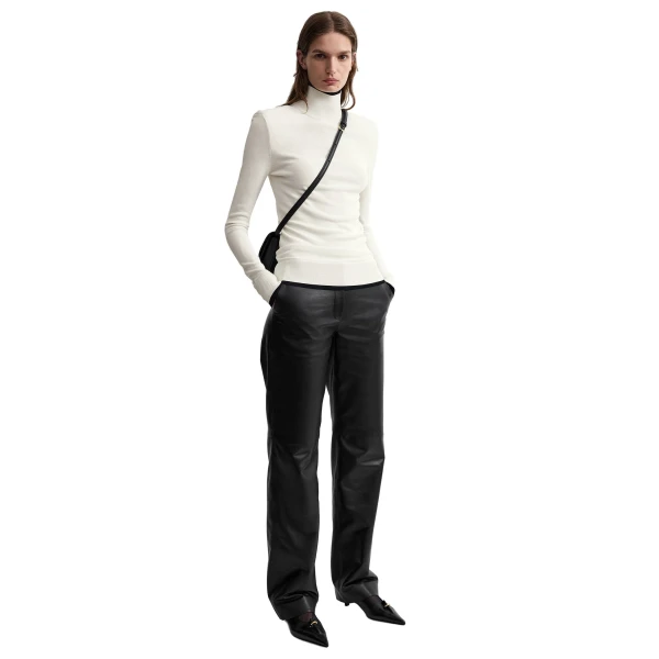 Toteme Fitted ribbed top in Off-white, view 2