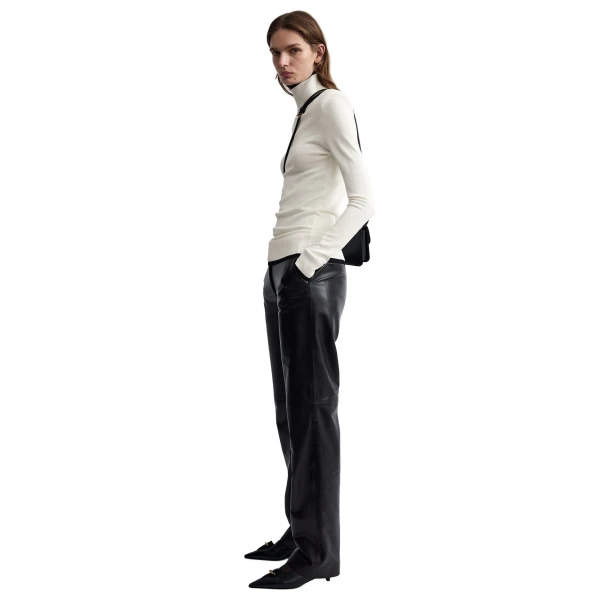 Toteme Fitted ribbed top in Off-white, view 3