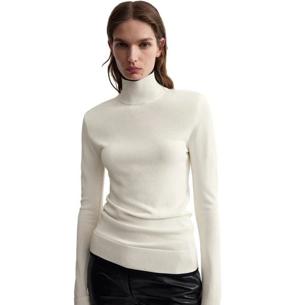 Toteme Fitted ribbed top in Off-white, view 5