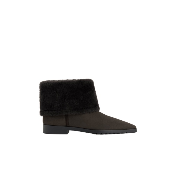 Toteme Fold-down shearling boots in Pepper