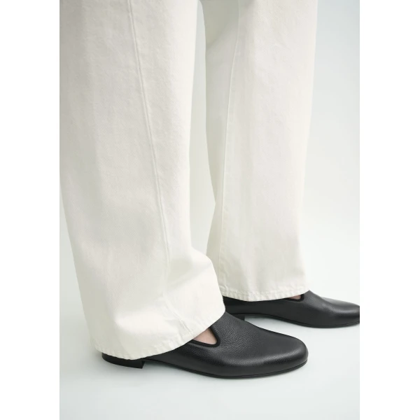Grained-leather loafers in Black - Image 3