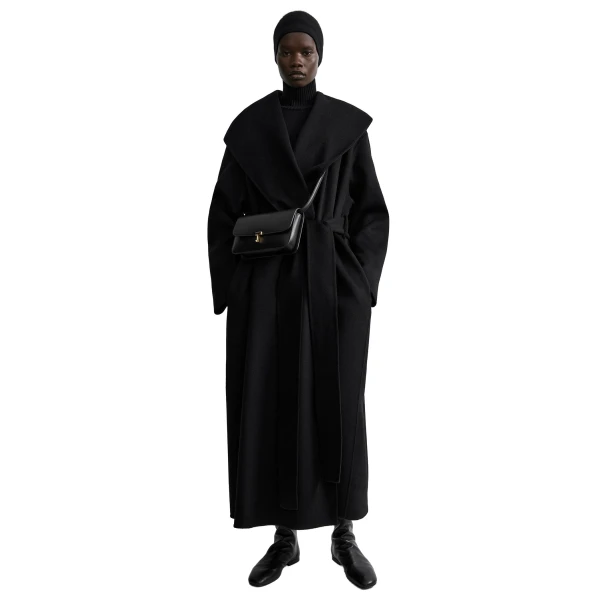 Toteme Hoodie belted coat in Black, view 6