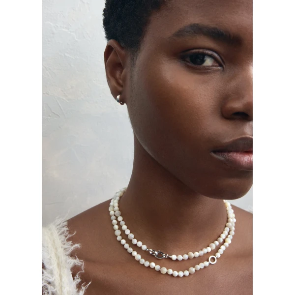 Infinity bead necklace in White - Image 4