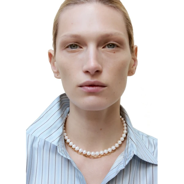 Infinity pearl choker in White - Image 2