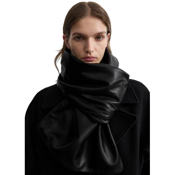 Leather cashmere scarf in Black - Image 3