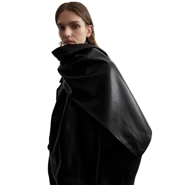 Leather cashmere scarf in Black - Image 4