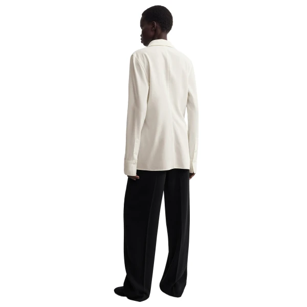 Toteme Lightweight shirt in Ecru, view 4