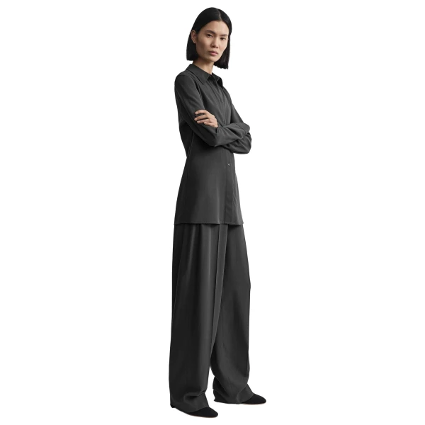 Toteme Lightweight shirt in Washed black, view 3