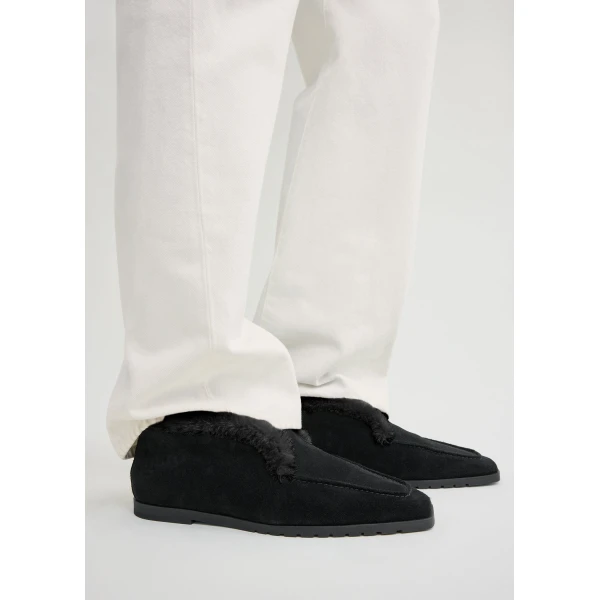 Loafer boots in Black - Image 3