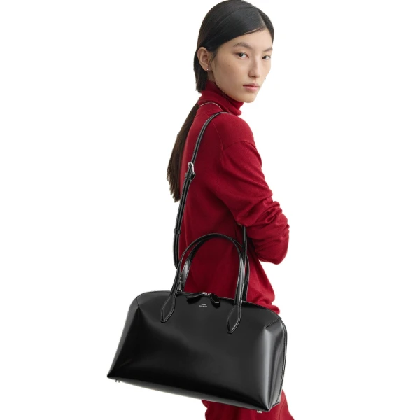 Medium box-leather day tote in Black - Image 2