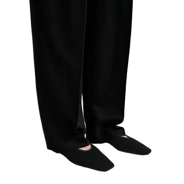 Minimalist suede ballerinas in Black - Image 2
