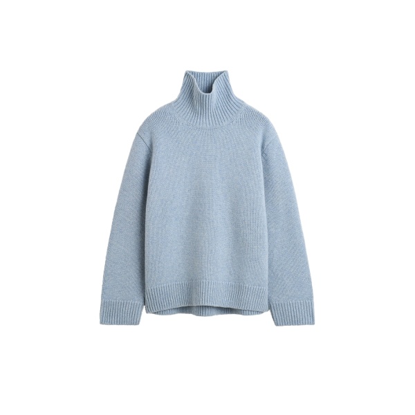 Toteme Oversized lambswool turtleneck in Vintage blue