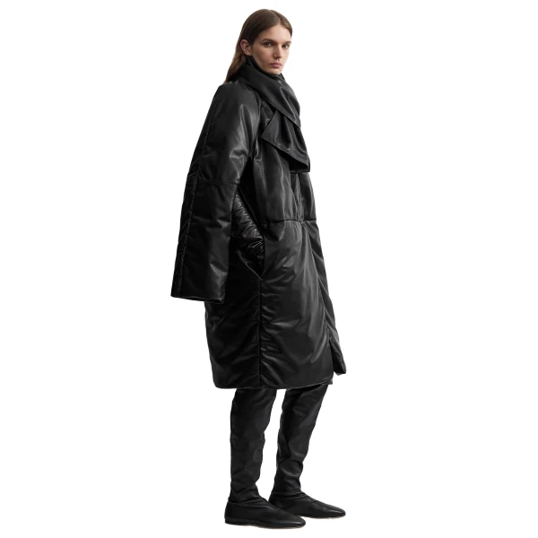 Toteme Padded leather coat in Black, view 3