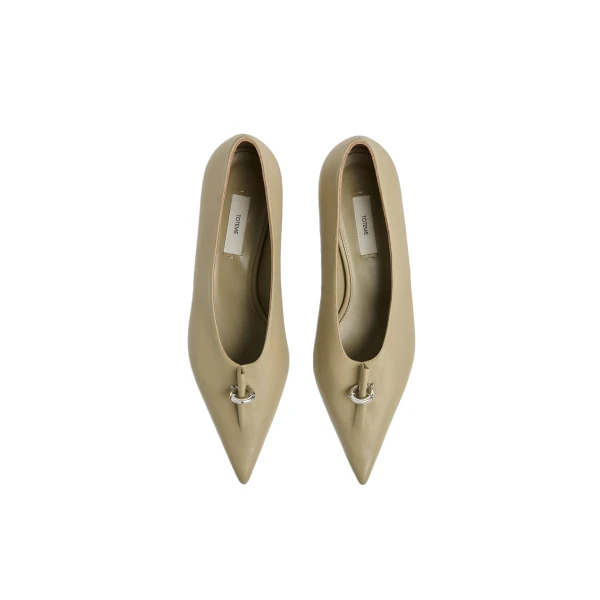 Pierced nappa pumps in Cashew - Image 4