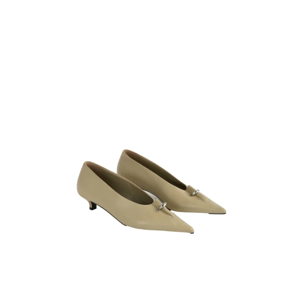 Pierced nappa pumps in Cashew - Image 5