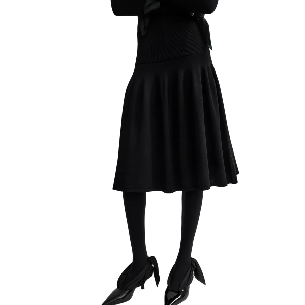 Toteme Ribbed waist skirt in Black, view 5