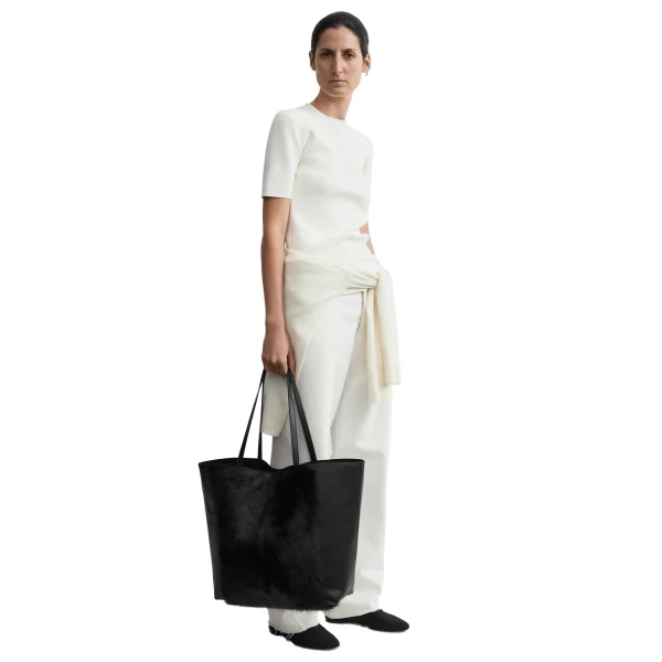 Roam goat hair tote in Black / Black - Image 2