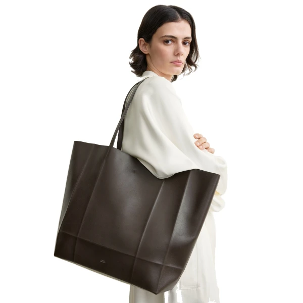 Roam leather tote in Brown - Image 2