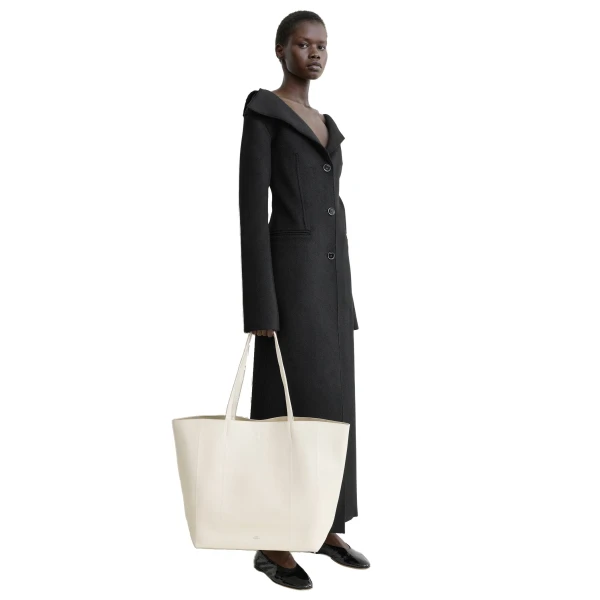 Roam leather tote in Stone - Image 3