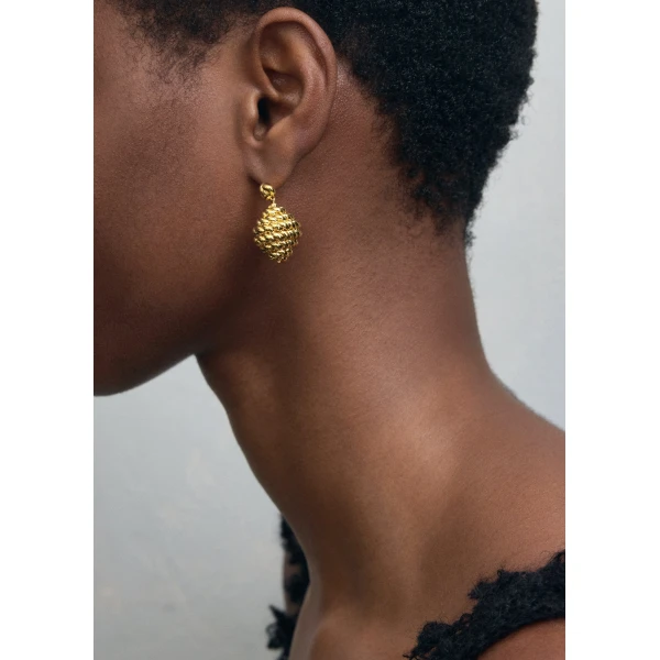 Rope drop earrings in Gold - Image 3