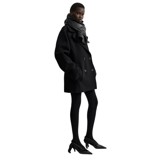 Toteme Rounded peacoat in Black, view 3