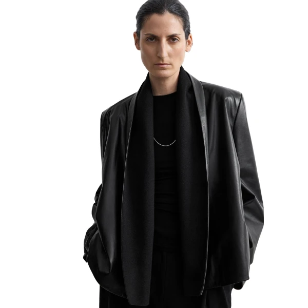 Toteme Scarf leather jacket in Black, view 5