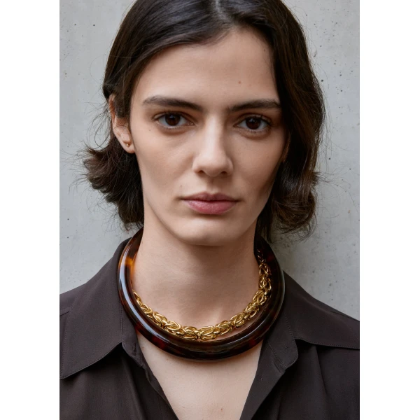 Sculpted collar in Bonfire - Image 2
