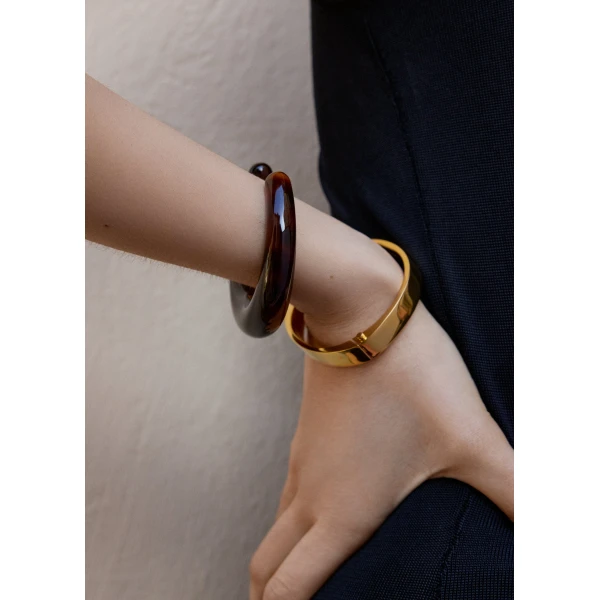 Sculpted cuff in Bonfire - Image 3