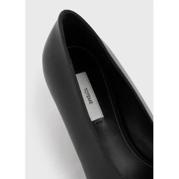 Sharp nappa kitten pumps in Black - Image 5