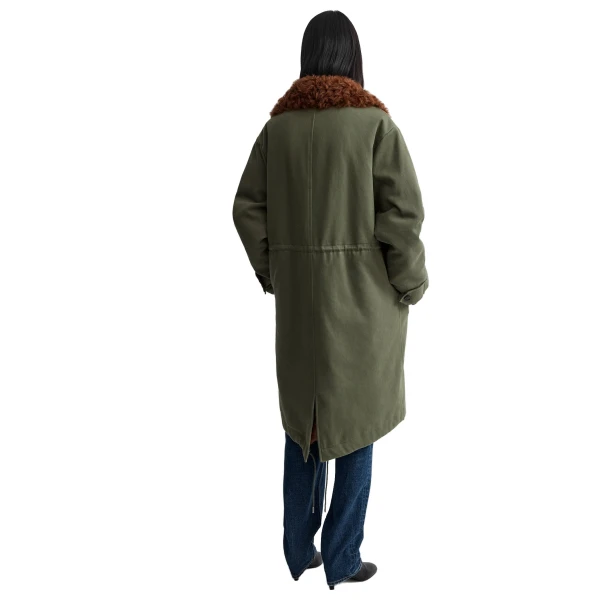Toteme Shearling cotton parka in Moss, view 4