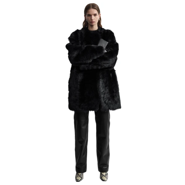 Toteme Short silky shearling coat in Black, view 2