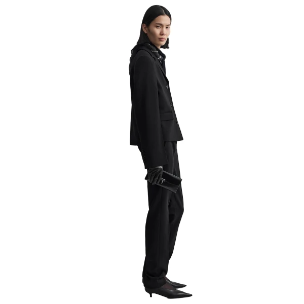 Toteme Short stretch wool blazer in Black, view 3