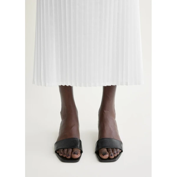 Slim lizard-embossed bandeau mules in Black - Image 2