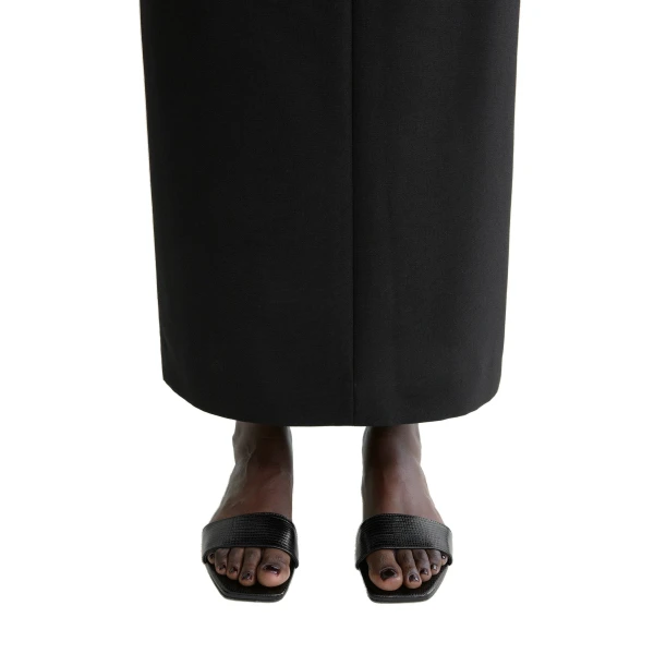 Slim lizard-embossed bandeau slides in Black - Image 2