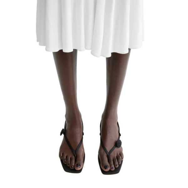 Slingback satin flip flops in Black - Image 2