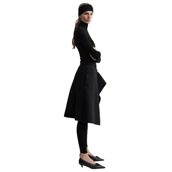 Toteme Slit scuba skirt in Black, view 3