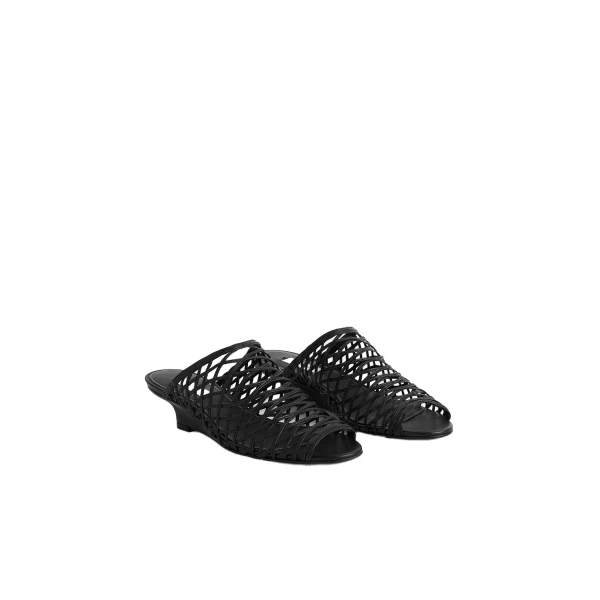 Summer woven mules in Black - Image 4