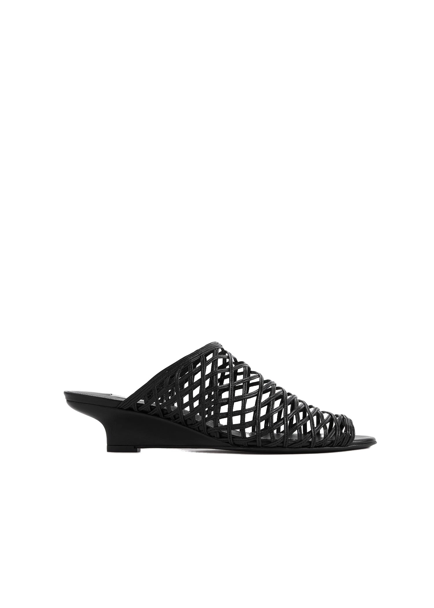 Summer woven mules in Black