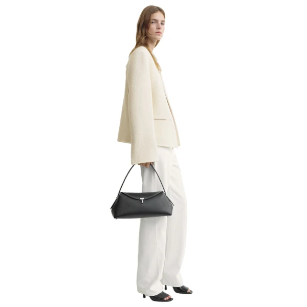 T-Lock grained-leather shoulder in Black - Image 3