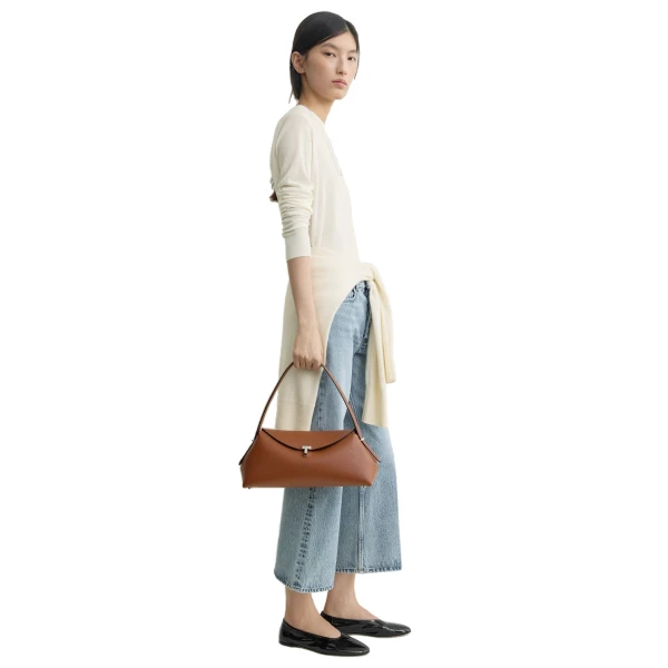 T-Lock grained-leather shoulder in Sienna - Image 3